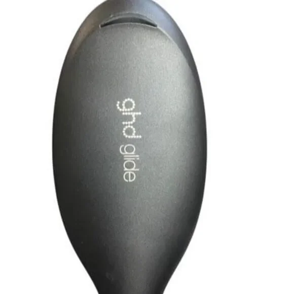 ghd Glide Smoothing Hot Brush in Black - Picture 5 of 6
